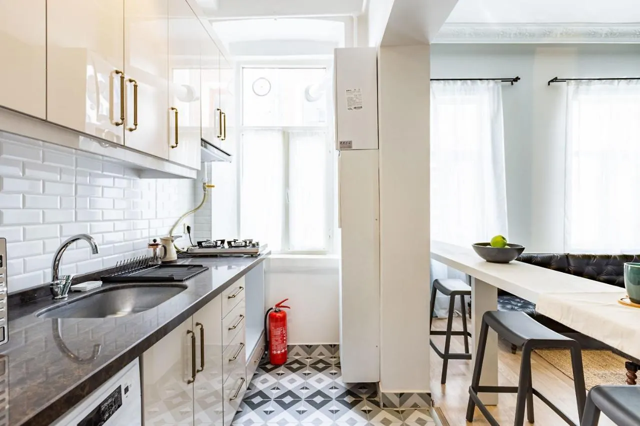 דירות איסטמבול Stylish Flat 5 Min To Taksim Square In Beyoglu